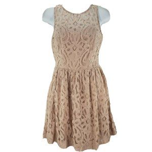 LC Lauren Conrad‎ Wonderland Dress Size 4 Pink Part